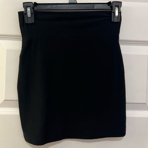 Victoria's Secret PINK Solid Black Stretch Skirt Sz S